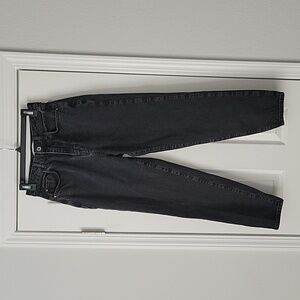 Zara Classic Mom Fit Hi-Rise Ankle Length Jean